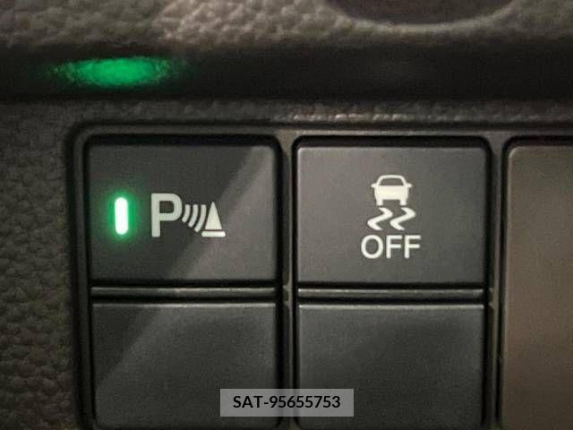 Honda N BOX 2021-06 211271-9