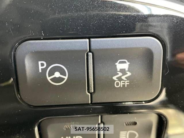 Toyota PRIUS PHV 2019-11 215722-10