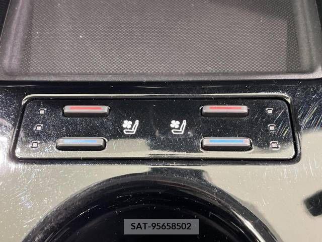 Toyota PRIUS PHV 2019-11 215722-9