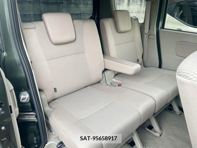 Suzuki EVERY WAGON 2023-06 301734-17