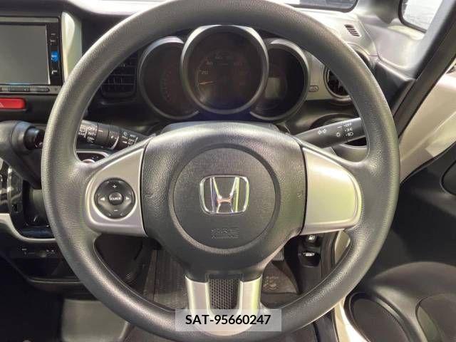 Honda N BOX 2017-06 278689-11
