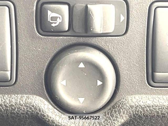 Nissan NOTE 2015-02 340124-7