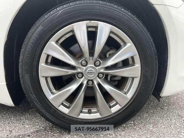Nissan FUGA 2013-04 353859-3