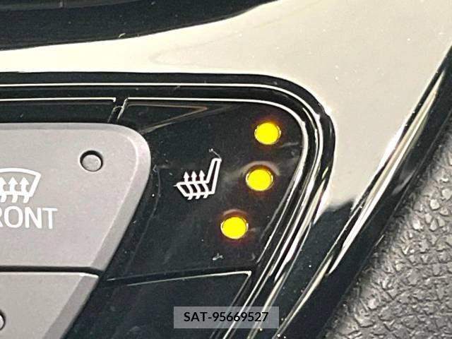 Toyota C-HR 2017-04 294975-6