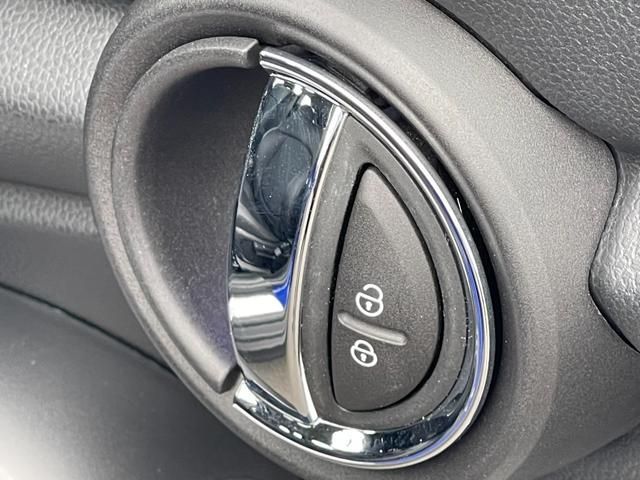 Bmw MINI 2019-03 6789-16