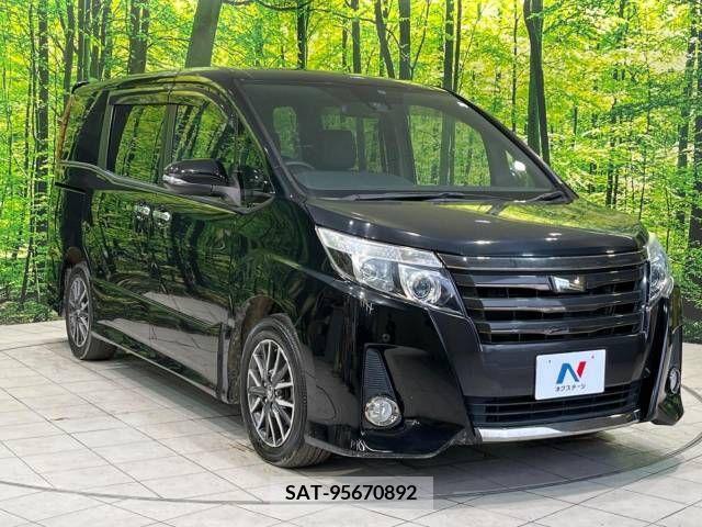 Toyota NOAH 2017-06 210439-16
