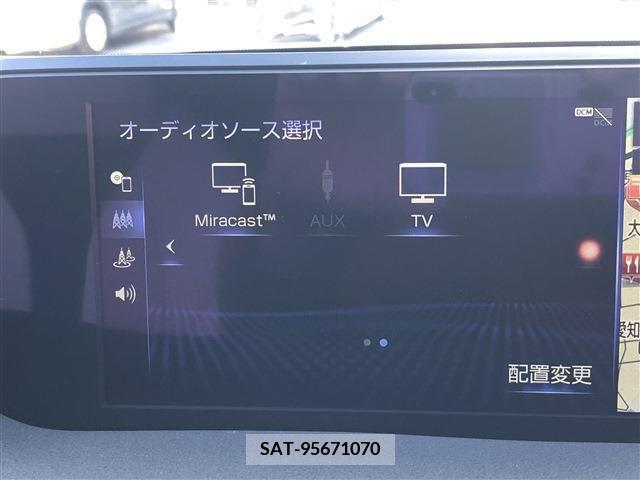 Lexus UX 2019-03 210337-9