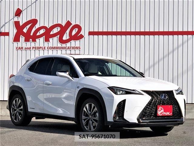 Lexus UX 2019-03 210337-3