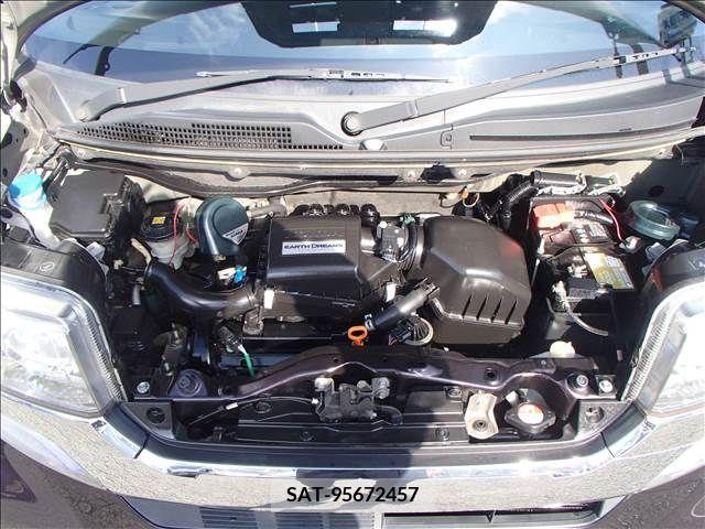 Honda N BOX CUSTOM 2017-01 210119-19