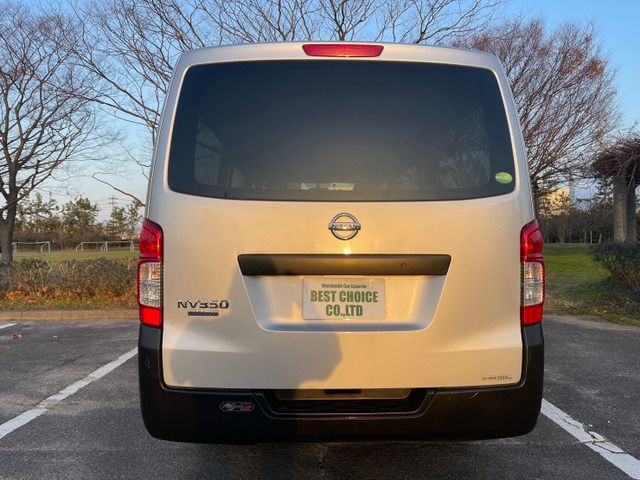 Nissan NV350 Caravan 2016-12 181420-5