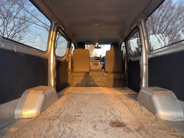 Nissan NV350 Caravan 2016-12 181420-8