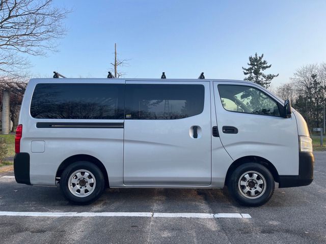 Nissan NV350 Caravan 2016-12 181420-12