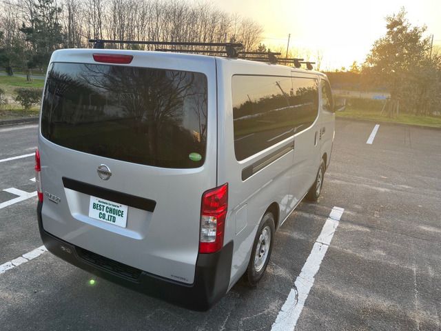 Nissan NV350 Caravan 2016-12 181420-15