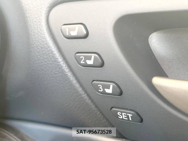 Lexus IS 2017-03 275482-8