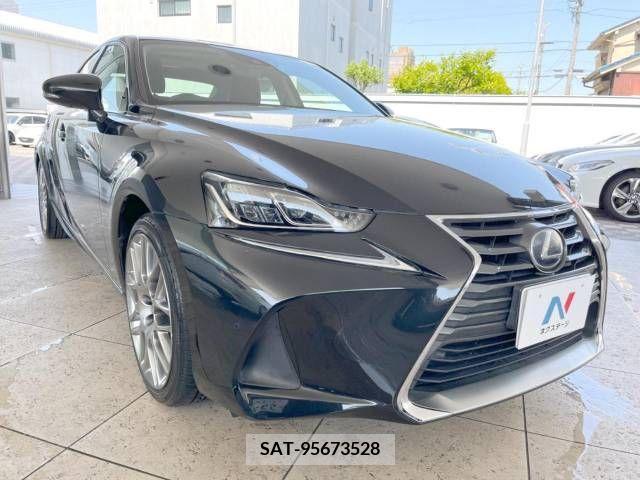 Lexus IS 2017-03 275482-16