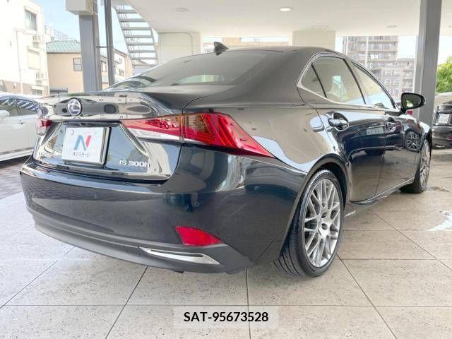 Lexus IS 2017-03 275482-17