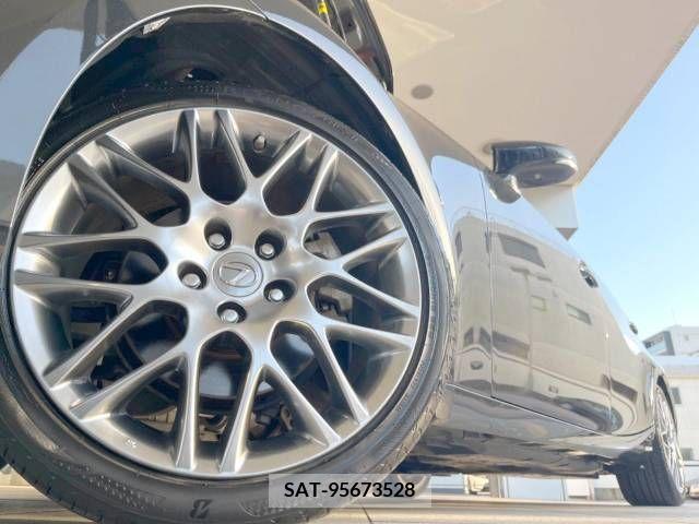 Lexus IS 2017-03 275482-3