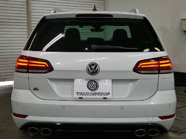 VolksWagen GOLF R 2019-12 7954-28