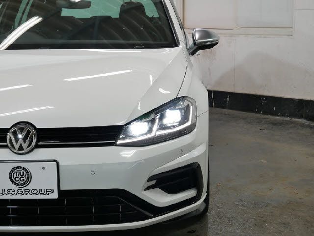VolksWagen GOLF R 2019-12 7954-25