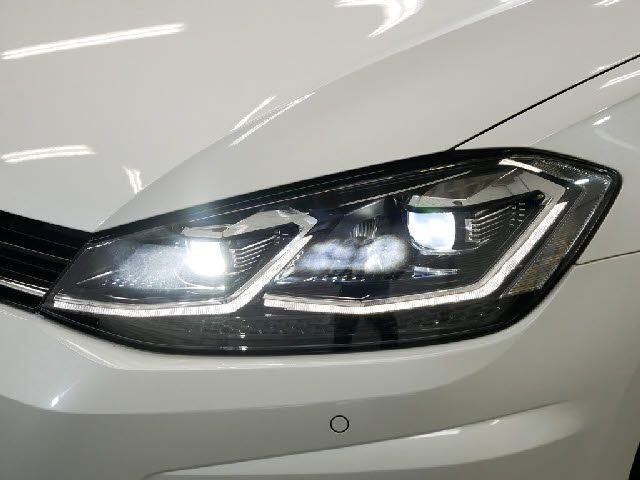 VolksWagen GOLF R 2019-12 7954-27