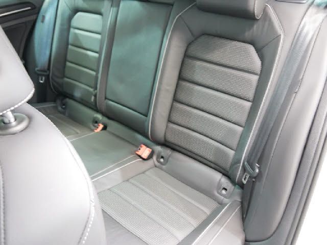 VolksWagen GOLF R 2019-12 7954-4