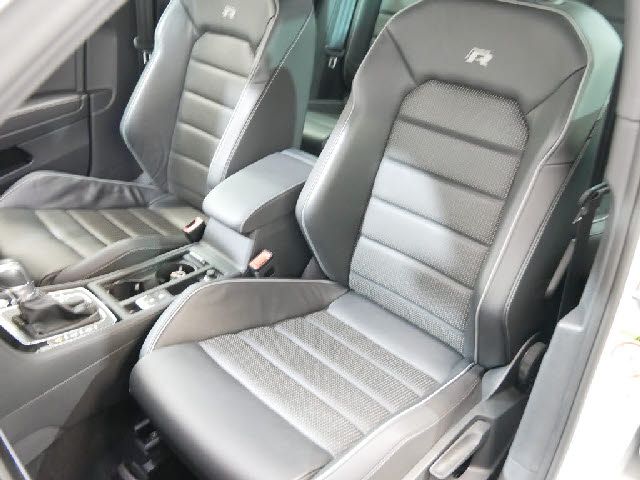 VolksWagen GOLF R 2019-12 7954-3