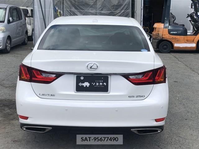 Lexus GS 2012-10 275269-3