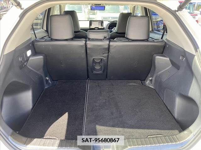 Toyota YARIS CROSS 2021-04 422047-18