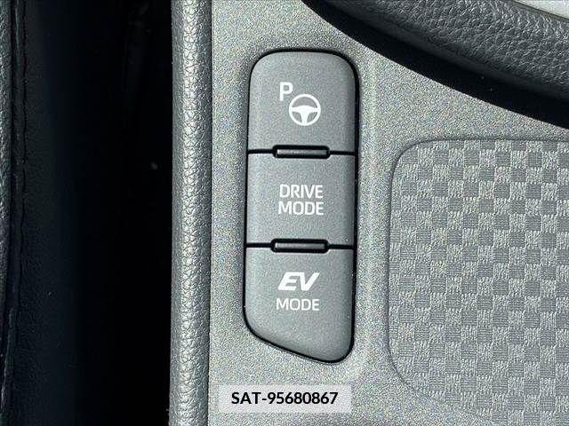 Toyota YARIS CROSS 2021-04 422047-24