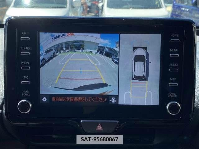 Toyota YARIS CROSS 2021-04 422047-3