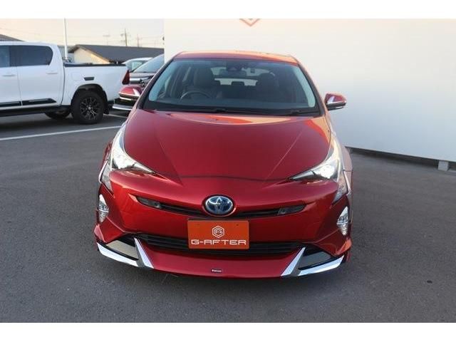 Toyota PRIUS 2017-03 189328-1
