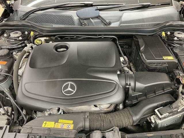Mercedes Benz GLA-CLASS 2015-05 5671-2