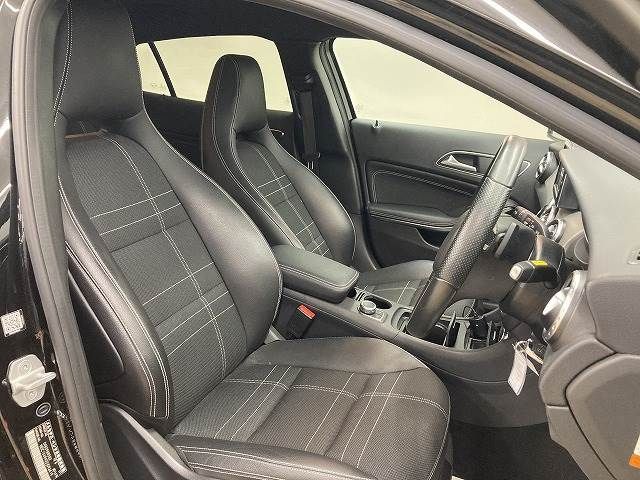 Mercedes Benz GLA-CLASS 2015-05 5671-8