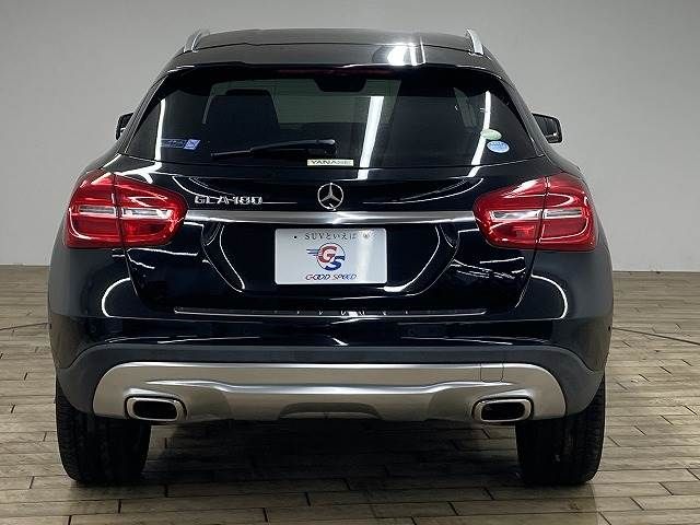 Mercedes Benz GLA-CLASS 2015-05 5671-12