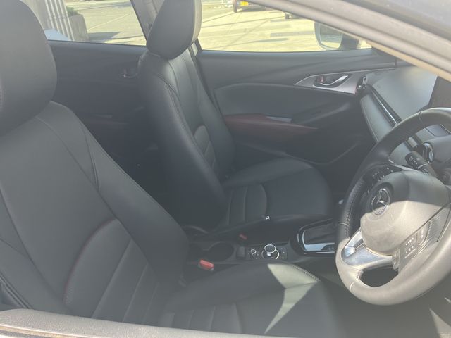 Mazda CX-3 2015-09 12447-21