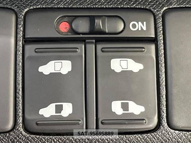 Honda e 2014-12 380158-5