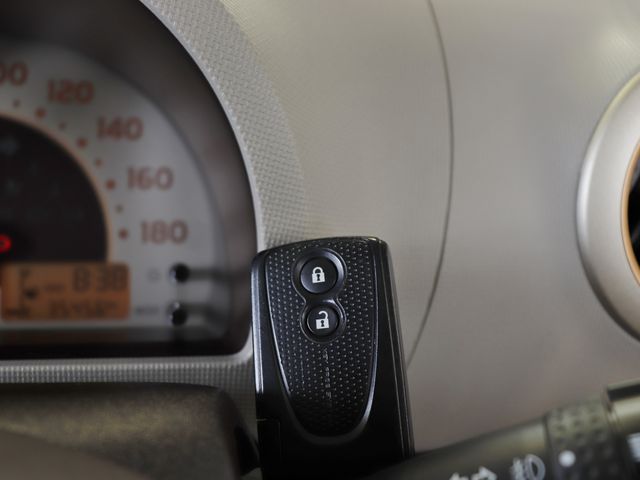 Toyota PASSO 2015-03 10869-19
