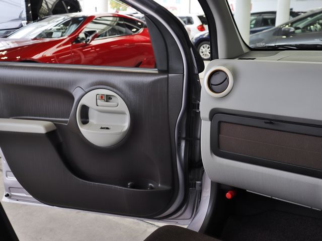 Toyota PASSO 2015-03 10869-18