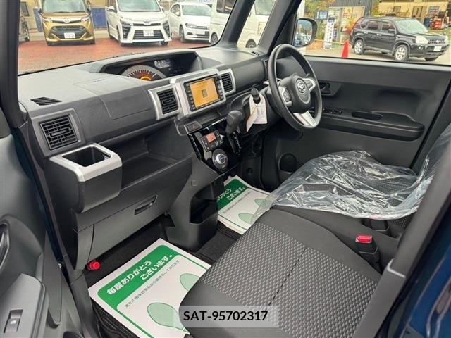 Daihatsu WAKE 2022-04 204533-14