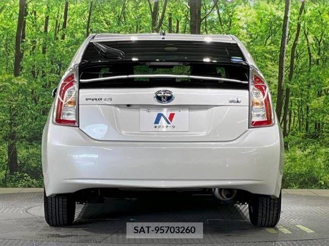 Toyota PRIUS 2013-05 366485-15