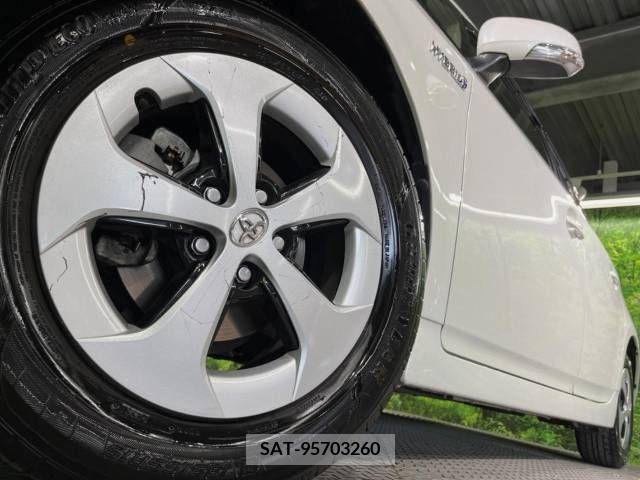 Toyota PRIUS 2013-05 366485-13