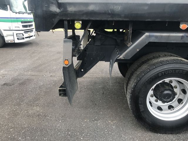 Isuzu GIGA 2013-11 15885-19