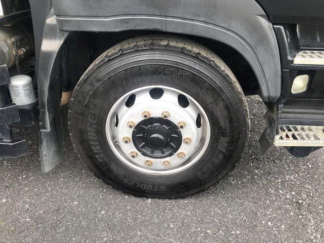 Isuzu GIGA 2013-11 15885-12