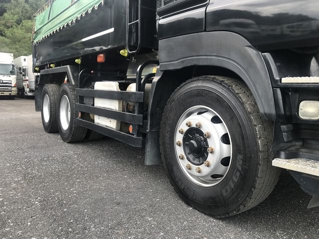 Isuzu GIGA 2013-11 15885-13