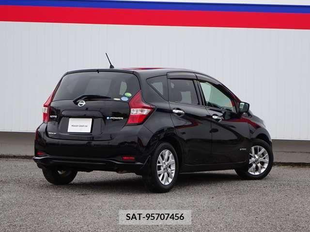 Nissan NOTE 2019-03 236918-1