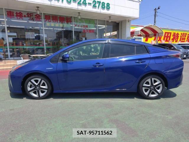 Toyota PRIUS 2015-12 322327-11