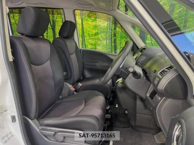 Nissan SERENA 2012-03 367717-7