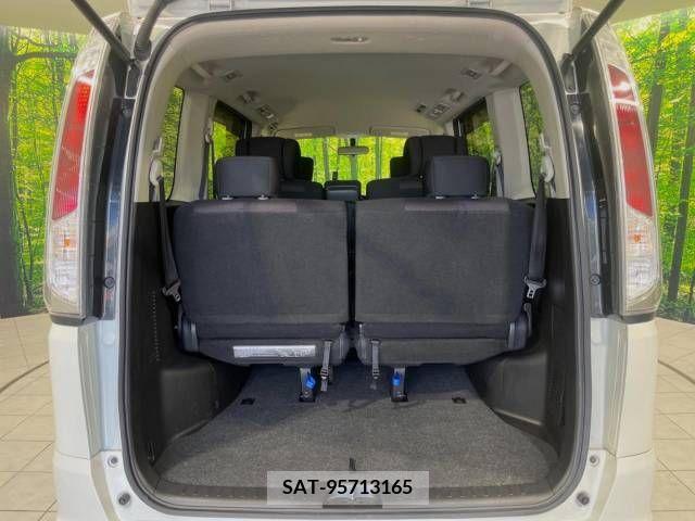 Nissan SERENA 2012-03 367717-10