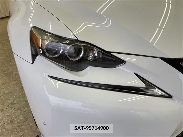 Lexus IS 2013-06 219692-16