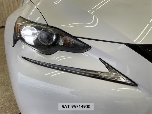 Lexus IS 2013-06 219692-18
